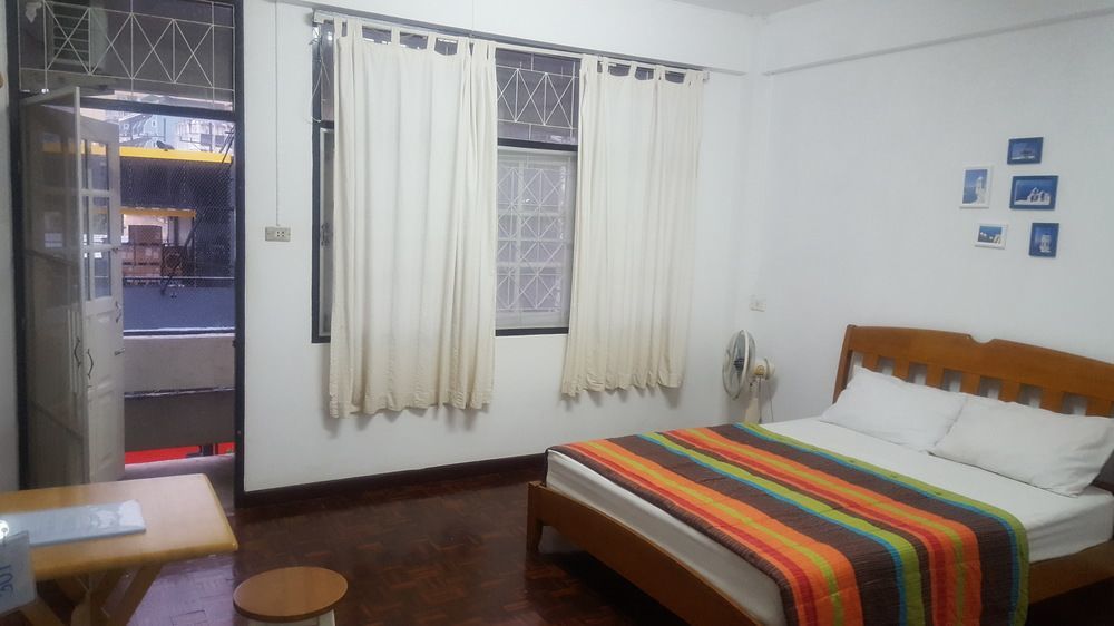The I Talay Room And Souvenir Krabi town Buitenkant foto