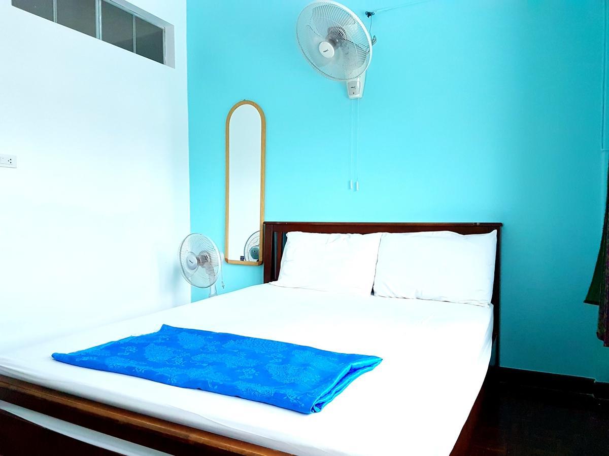 The I Talay Room And Souvenir Krabi town Buitenkant foto
